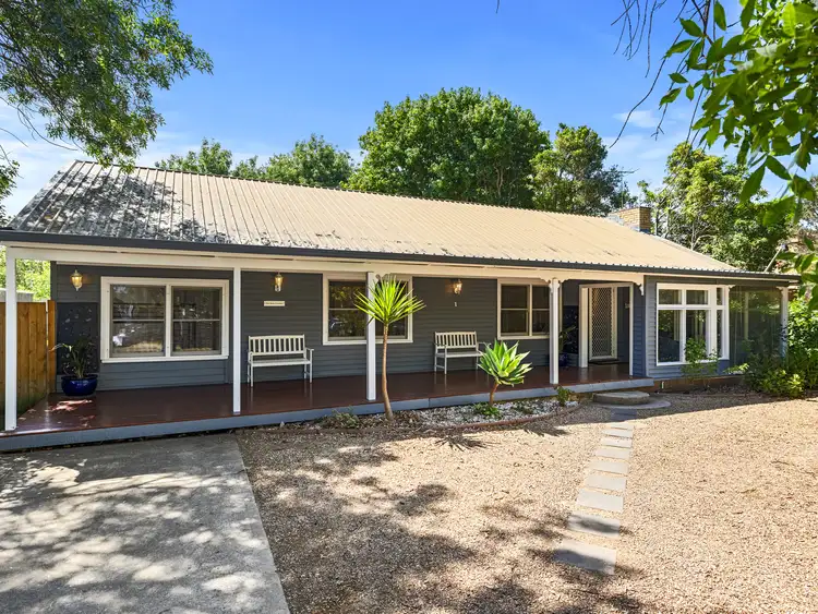 1 Douglas Road, Cowes VIC 3922