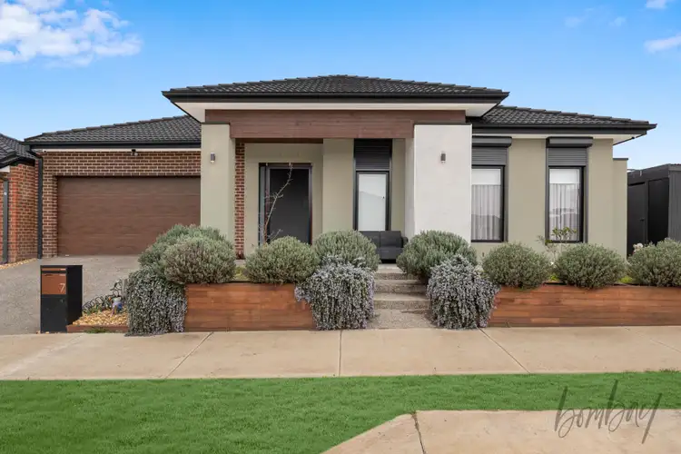 7 Koonika Mews, Donnybrook VIC 3064