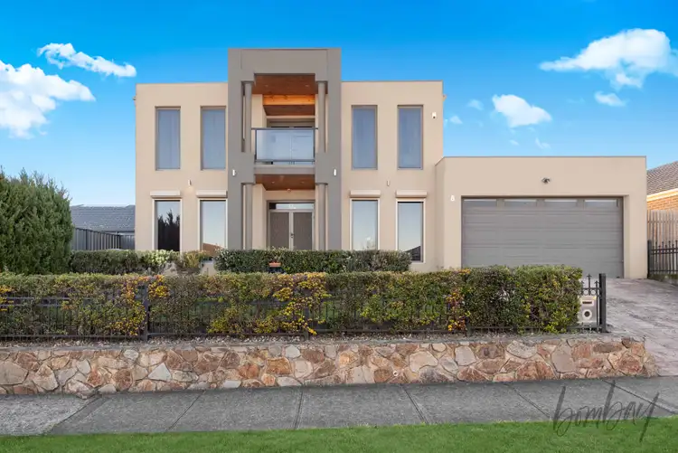8 Lysterfield Drive