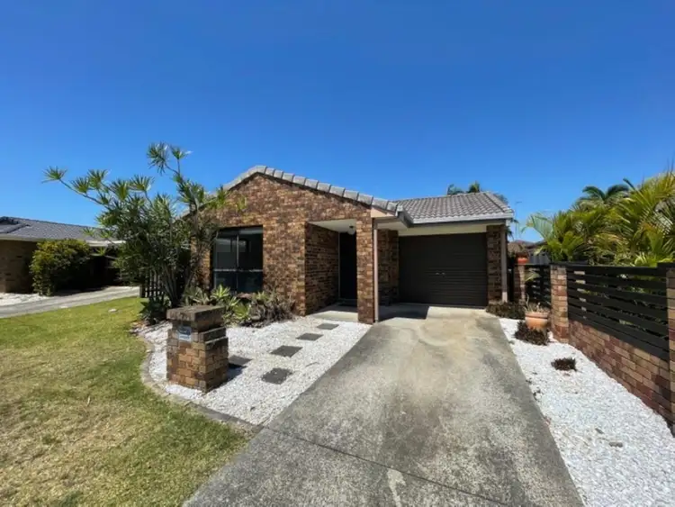 7 Sonama Court, Burleigh Waters QLD 4220