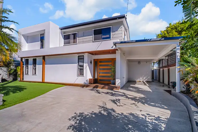 12 Hocking Street, Arundel QLD 4214