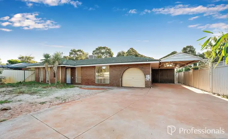 8 Delamere Way, Camillo WA 6111