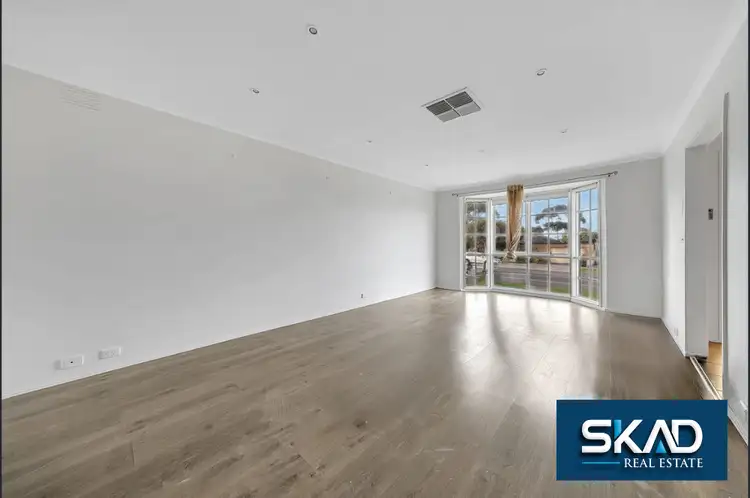 Fifth view of Homely house listing, 100 Hothlyn Drive, Craigieburn VIC 3064