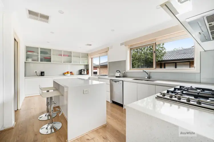 1 Banks Place, Gladstone Park VIC 3043