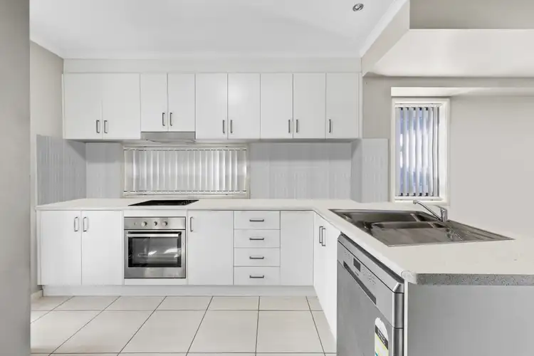 Fourth view of Homely unit listing, 28/7 Bilgola Place, Blacks Beach QLD 4740