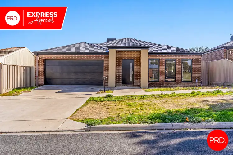 4 Stoneham Street, Golden Square VIC 3555