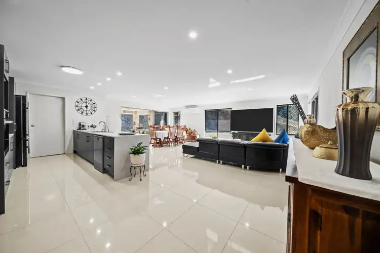 174 Welches Road, Wongawallan QLD 4210