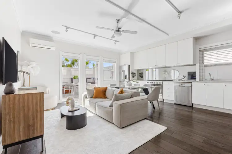 Fourth view of Homely apartment listing, 3/9 Brighton Boulevard, Bondi Beach NSW 2026