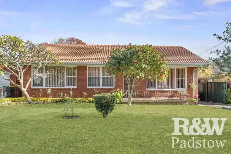 6 Bradley Crescent, Wiley Park NSW 2195