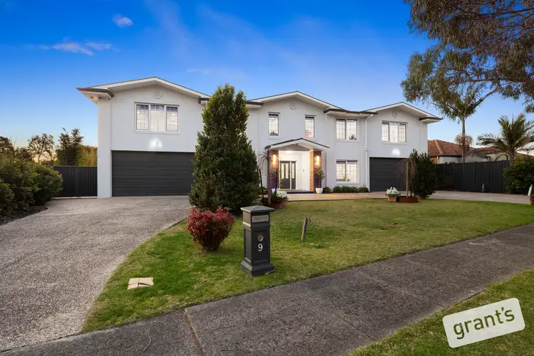 9 Foxborough Glade, Narre Warren North VIC 3804