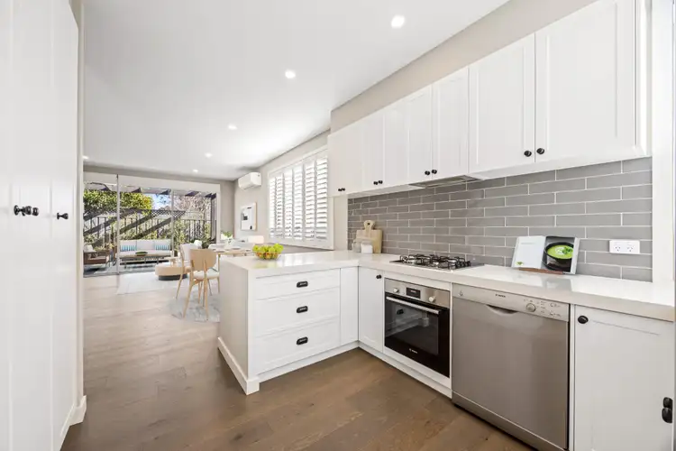 Third view of Homely unit listing, 6/12 Hunter Street, Mansfield VIC 3722