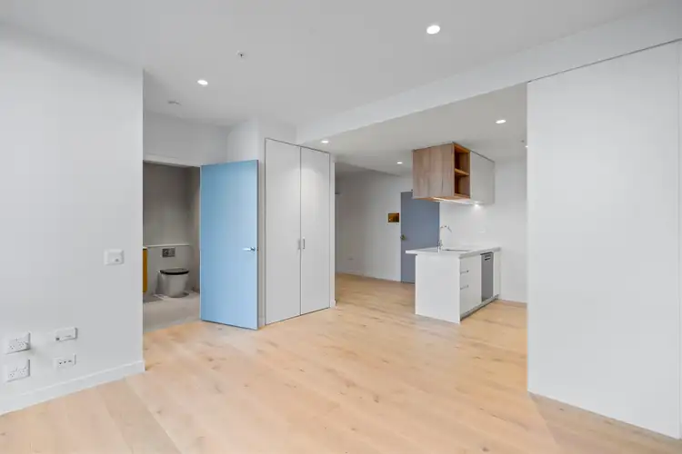 2308/259 Normanby Road, South Melbourne VIC 3205