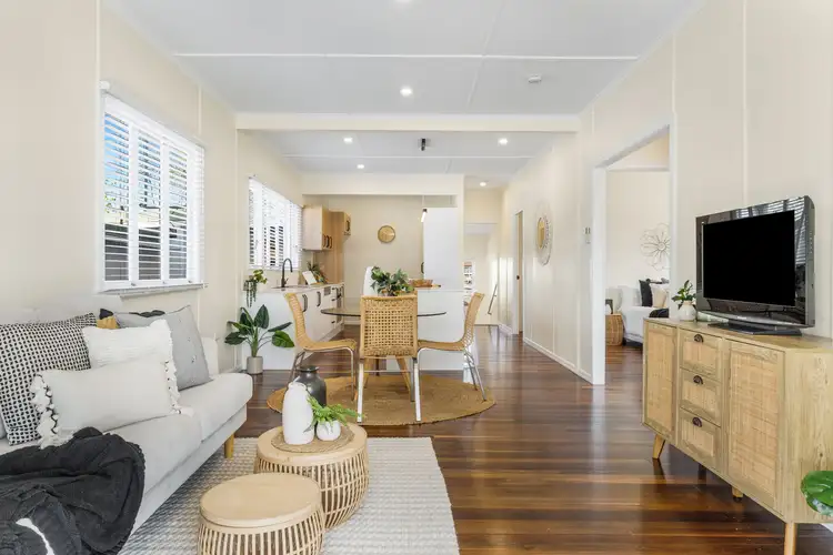 24 Hayes Street, Raceview QLD 4305