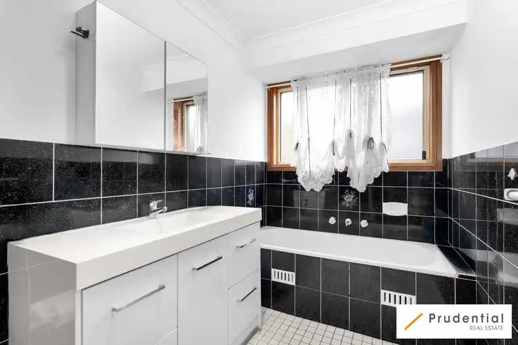 Sixth view of Homely house listing, 1/4 Plume Close, Macquarie Fields NSW 2564