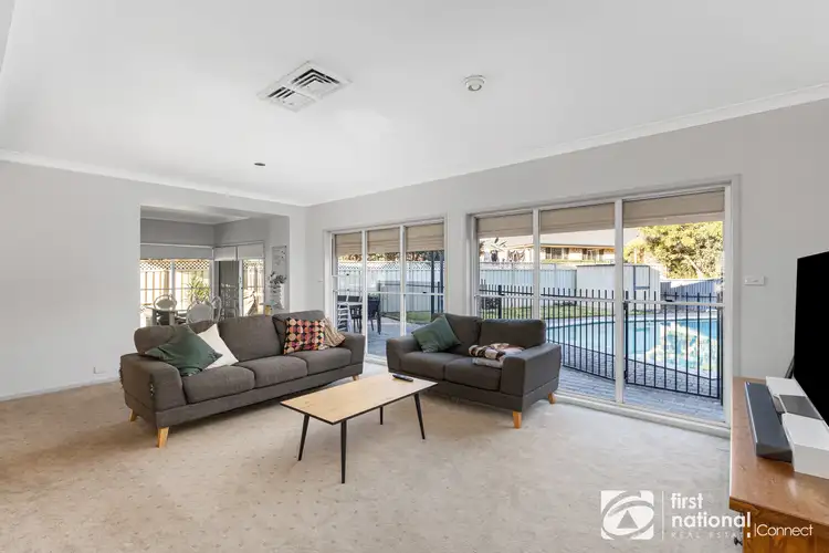 Sixth view of Homely house listing, 8 Killarney Court, Mcgraths Hill NSW 2756
