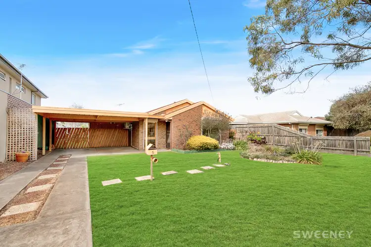 6 Loretta Court, Seabrook VIC 3028