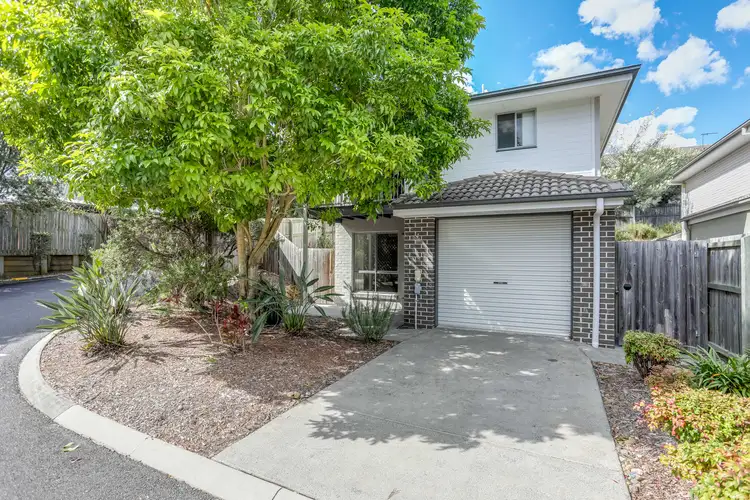 4/1 Gumview Street, Albany Creek QLD 4035