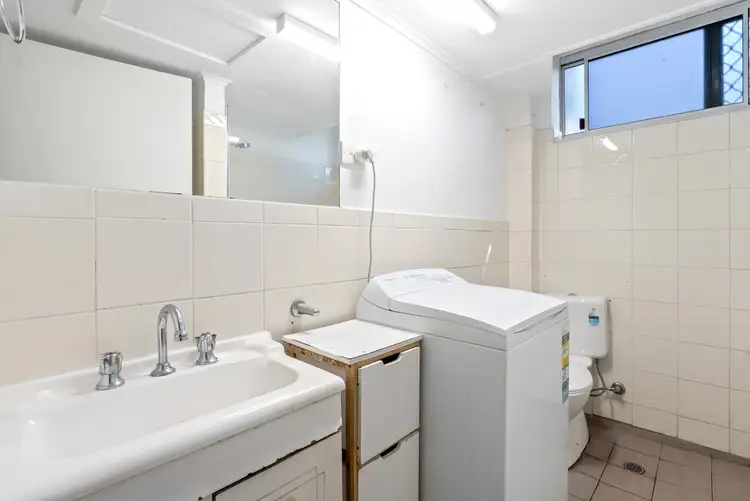 Fifth view of Homely unit listing, 10/267-269 Sheridan Street, Cairns North QLD 4870