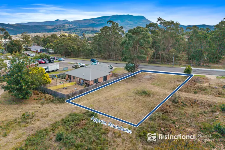 32 Hawthorn Drive, Kingston TAS 7050