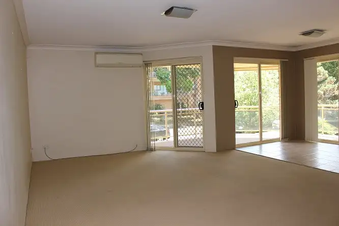 Third view of Homely unit listing, 6/14 Hudson St, Hurstville NSW 2220