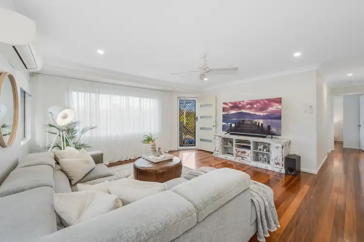 32 Gordon Road, Ferny Hills QLD 4055