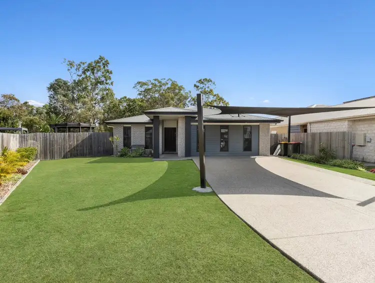 5 Rosa Court, Urangan QLD 4655