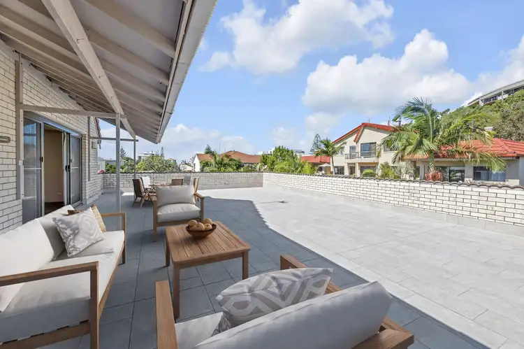 8/22 Lavarack Road, Mermaid Beach QLD 4218
