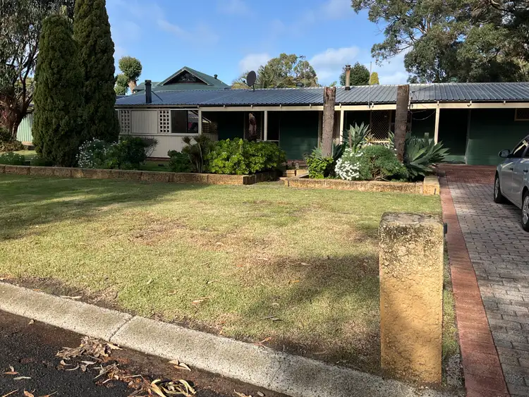 2 Orchard Place, Myalup WA 6220