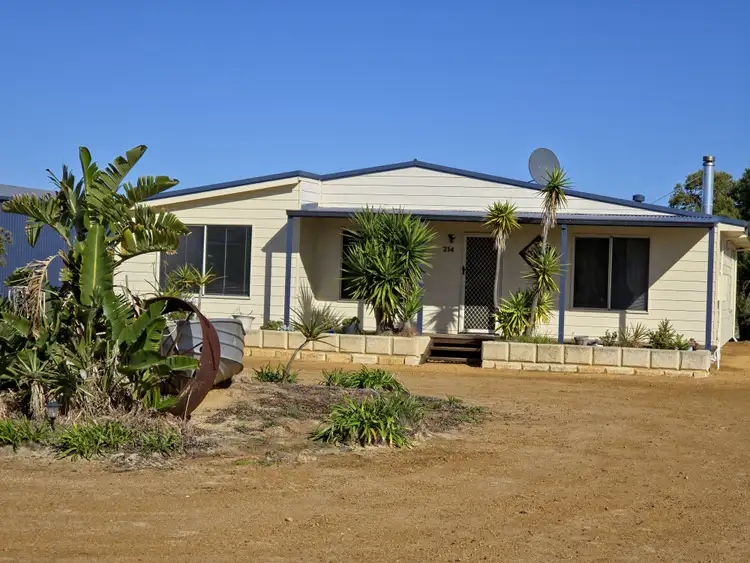 214 Banksia Road