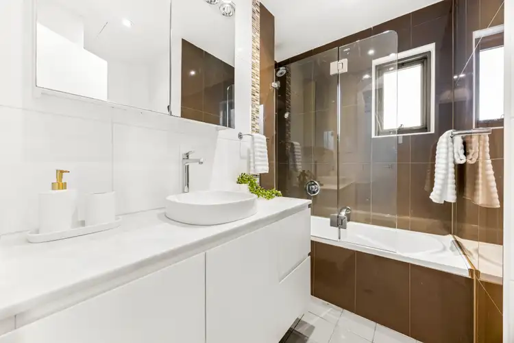 Sixth view of Homely apartment listing, 3/596 Old South Head Road, Rose Bay NSW 2029