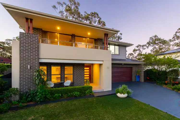 16 Raglan Street