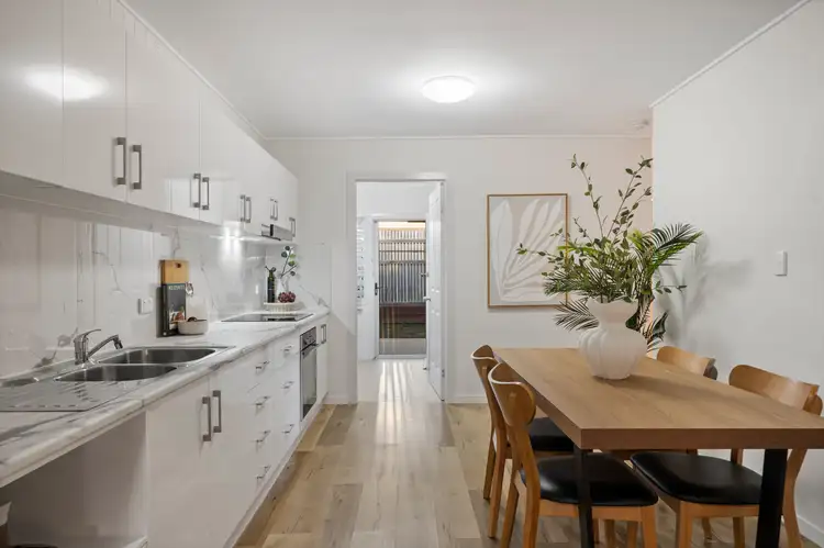 Fifth view of Homely unit listing, 2/5 Hugh Street, West End QLD 4810