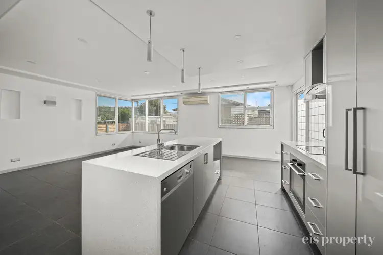1/139 Hookey Street, Rokeby TAS 7019