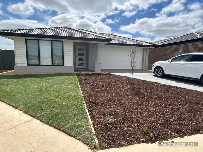 Main view of Homely house listing, 2 Honeyeater Street, Benalla VIC 3672