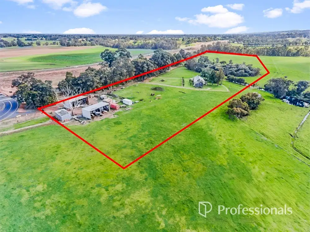Main view of Homely house listing, 100 Russell Road, Burekup WA 6227