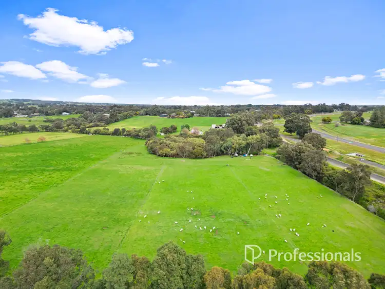 Fifth view of Homely house listing, 100 Russell Road, Burekup WA 6227