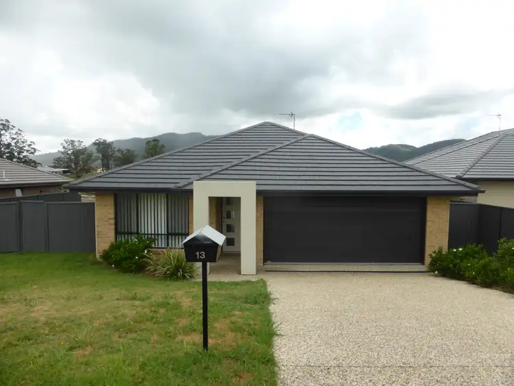 13 Farley Parade, Gloucester NSW 2422