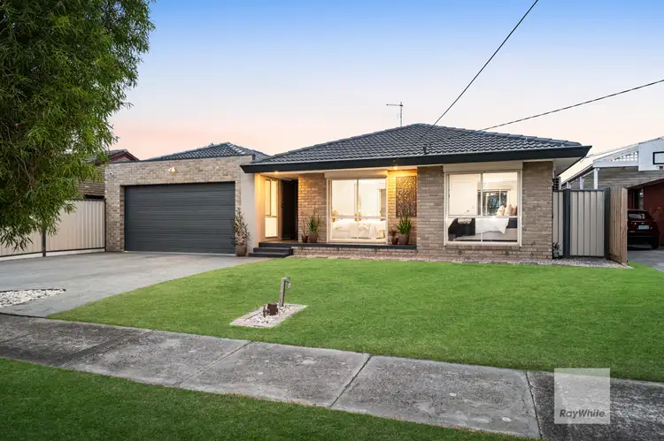 Second view of Homely house listing, 5 Goodwood Crescent, Gladstone Park VIC 3043