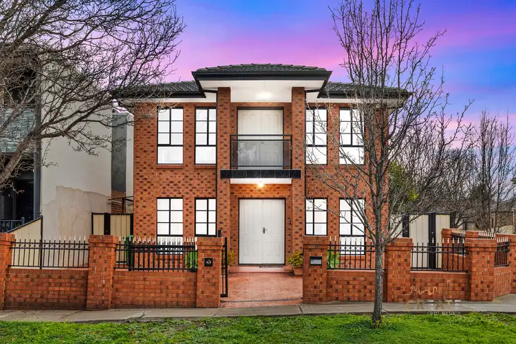 6 Air Force Avenue, Braybrook VIC 3019