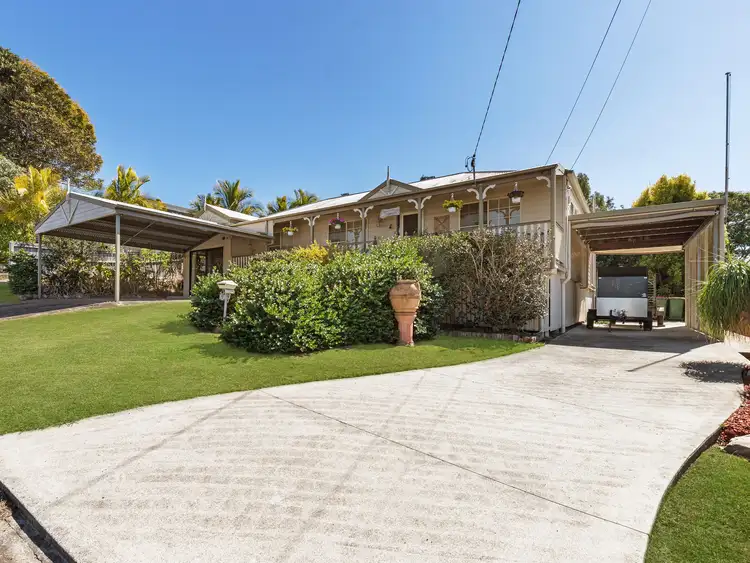 9 Skinner Crescent, Silkstone QLD 4304