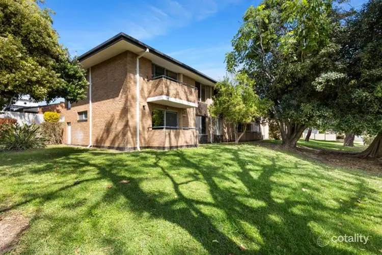 1/3 Westborough Street, Scarborough WA 6019