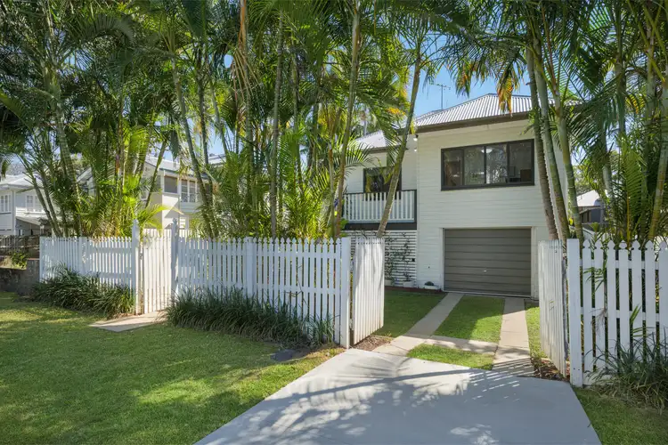 19 Farm Street, Newmarket QLD 4051