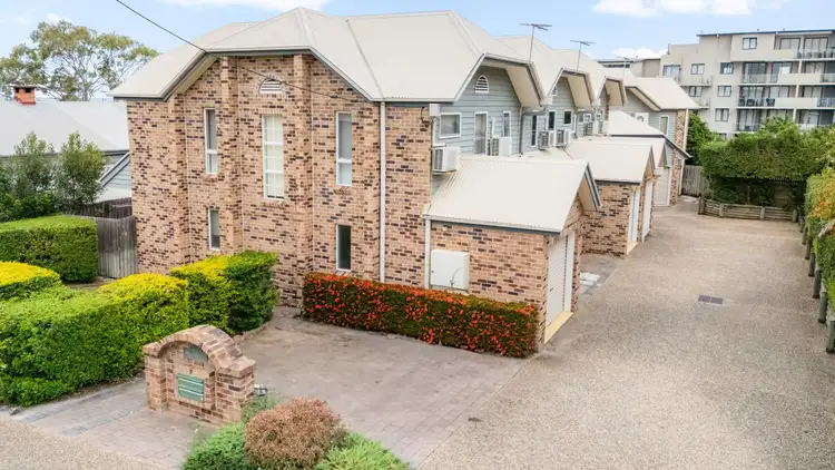 1/13 Yarroon Street, Gladstone Central QLD 4680