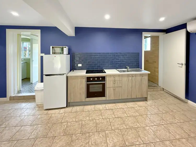 Fifth view of Homely flat listing, 1A Prospect Avenue, Bolton Point NSW 2283