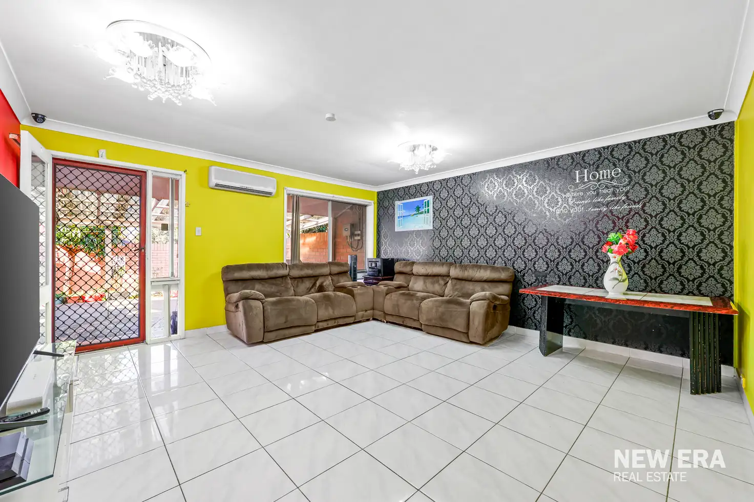 Main view of Homely townhouse listing, 6/6 Cumberland rd, Ingleburn NSW 2565