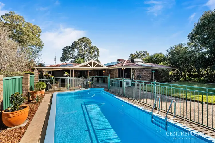 13 Godwin Street, Lesmurdie WA 6076