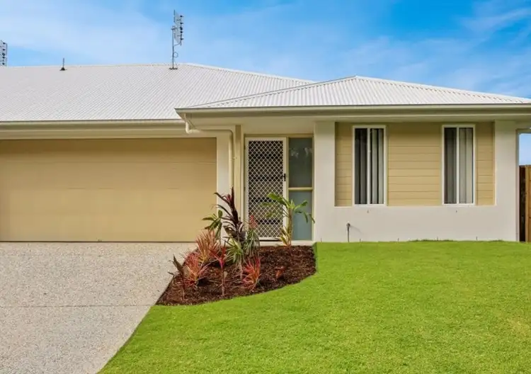 2/1 Beilby Crescent, Pimpama QLD 4209