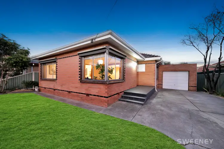 32 Mitchell Avenue, Altona North VIC 3025