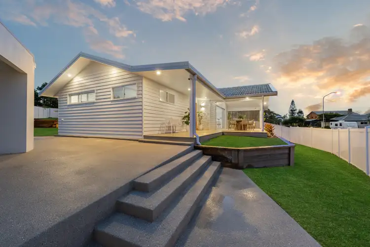 Second view of Homely house listing, 19 Numeralla Avenue, Ashmore QLD 4214