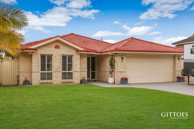 4 Eucalyptus Place, Green Point NSW 2251